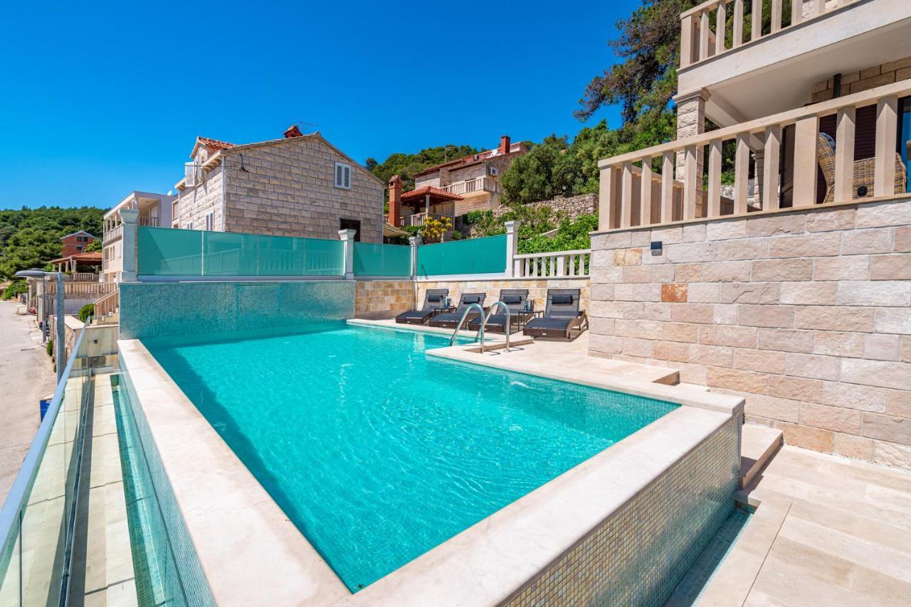 Villa Kadena - Luxury Seaside Villa With Private Heated Pool Selca  외부 사진